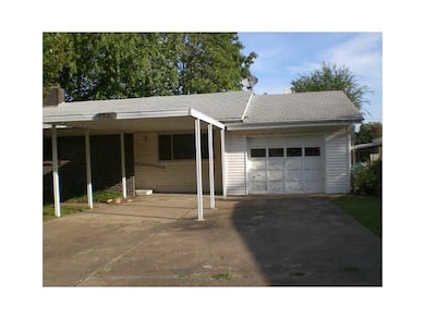 Parking Lot/Garage. and carport