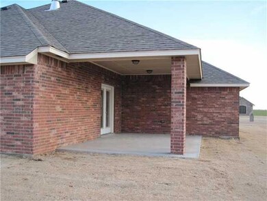 Patio/Deck. Great covered patio for entertaining o
