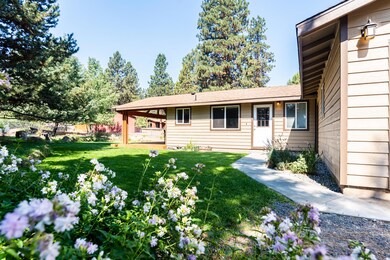 20682 Whitecliff Cir, Bend, OR 97702 - photo 2