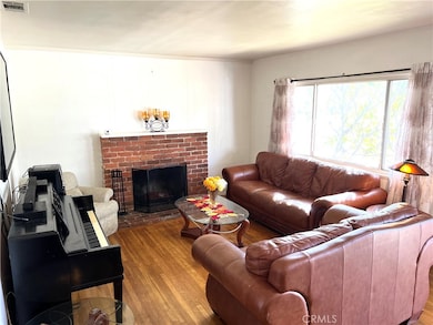 565 E Benbow St, Covina, CA 91722 - photo 4