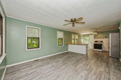 Kitchen/Dining Area