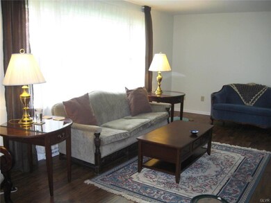 31 Applewood Dr, Easton, PA 18045 - photo 5