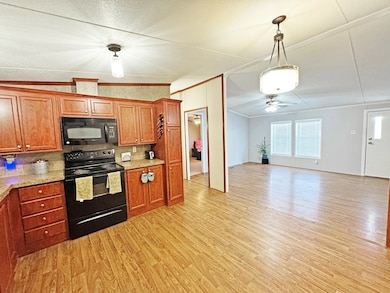 1700 E Avenue I, Alpine, TX 79830 - photo 3