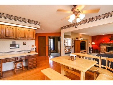 7134 Timber Ln, Olmsted Falls, OH 44138 - photo 4