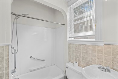 123 Willow St, Woonsocket, RI 02895 - photo 5