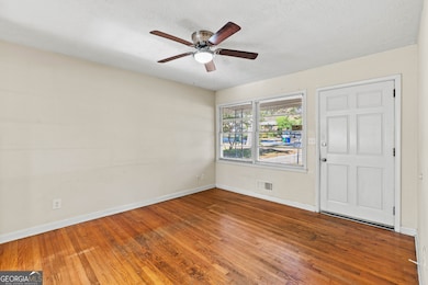 2868 Belaire Cir, Atlanta, GA 30340 - photo 6