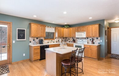 4104 Arndt Ct, Dorr, MI 49323 - photo 4