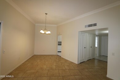 10554 W Palmeras Dr unit 39, Sun City, AZ 85373 - photo 7
