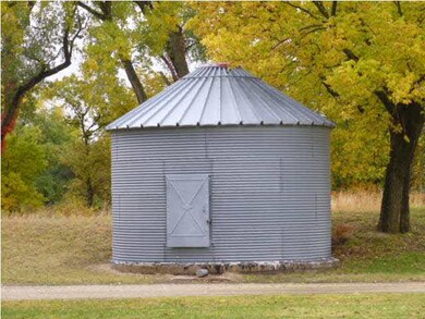 Grain bin