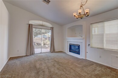 Primary w/Fireplace