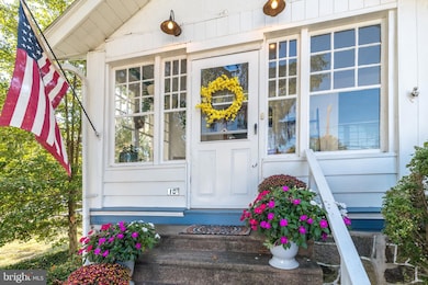 18 S Elm Ave, Aldan, PA 19018 - photo 2