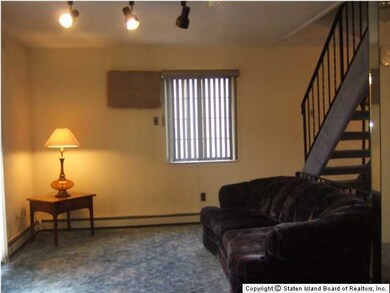 85 Gardenia Ln, Staten Island, NY 10314 - photo 6