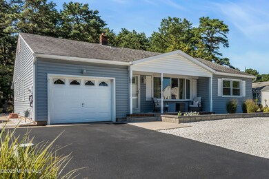 32 Castleton Dr, Toms River, NJ 08757 - photo 2