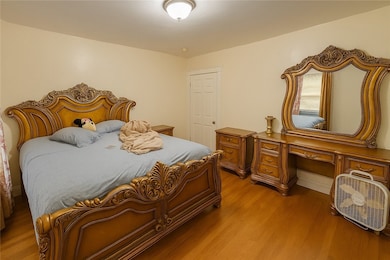 57 Marietta St, Providence, RI 02904 - photo 4