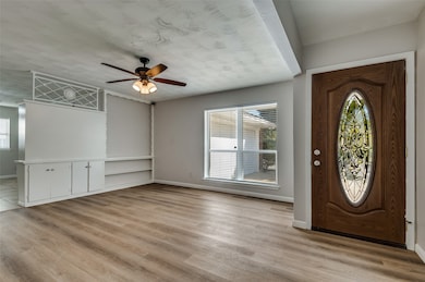 222 Merribrook Trail, Duncanville, TX 75116 - photo 2