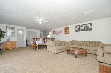 6607 Weaver Rd, Houston, TX 77028 - photo 4