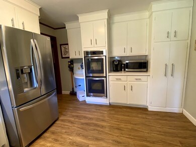 14 Fernwood Dr, Wilbraham, MA 01095 - photo 2