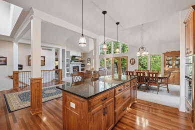 6040 Oakview Ct, Excelsior, MN 55331 - photo 4