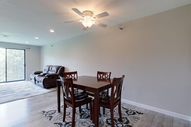 433 Abbott Farm Ln, Hudson, NH 03051 - photo 5