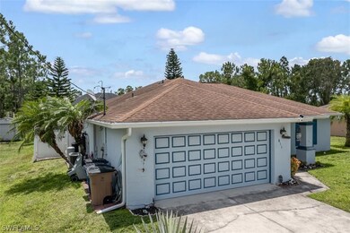 811 Dudley Ave S, Lehigh Acres, FL 33974 - photo 3