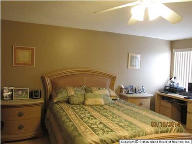 31 Linda Ln, Staten Island, NY 10312 - photo 7