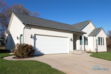 31 Hawthorne Dr, Delta, OH 43515 - photo 2