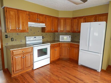 16720 Pontiac Place, Ashville, OH 43103 - photo 4