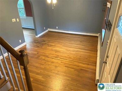 2432 S Law St unit 2434, Allentown, PA 18103 - photo 3