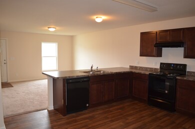 555 Arbor Ln, Huntington, IN 46750 - photo 6