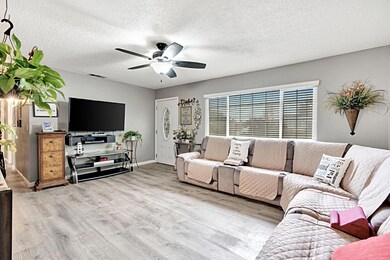 5658 E Bernadine Dr, Fresno, CA 93727 - photo 7