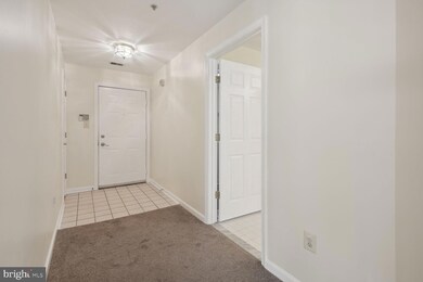 125 Timberbrook Ln unit 204, Gaithersburg, MD 20878 - photo 2