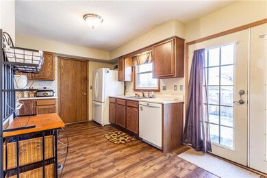 5007 Knox St, Shawnee, KS 66203 - photo 6