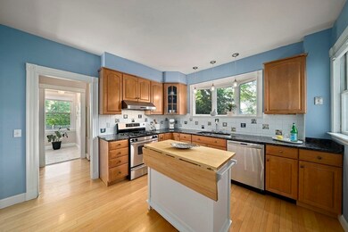 13 Murray Terrace, West Newton, MA 02465 - photo 7