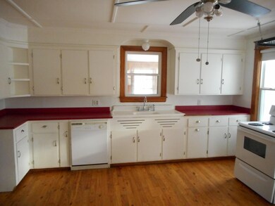 07 Kitchen_1st Floor