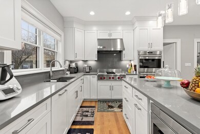 731 Beacon St unit 1, Newton Center, MA 02459 - photo 4