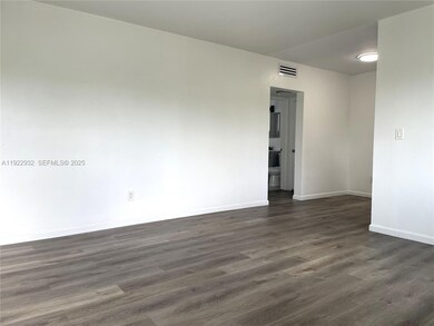 17175 NE 20th Ave unit 6, North Miami Beach, FL 33162 - photo 3