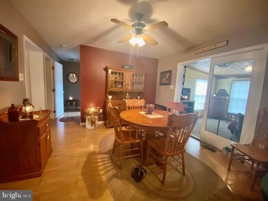 164 Treetop Ln, Berkeley Springs, WV 25411 - photo 6