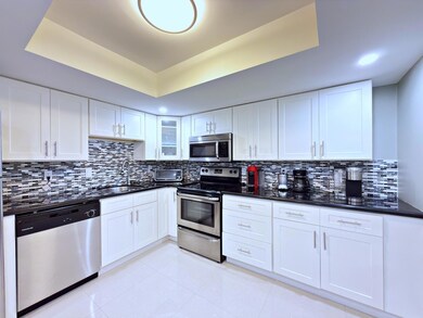 The Barclay unit 515, Palm Beach, FL 33480 - photo 3
