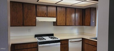 5172 Longfellow Way, Oxnard, CA 93033 - photo 6