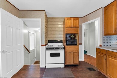 21005 Kenyon Dr, Maple Heights, OH 44137 - photo 7