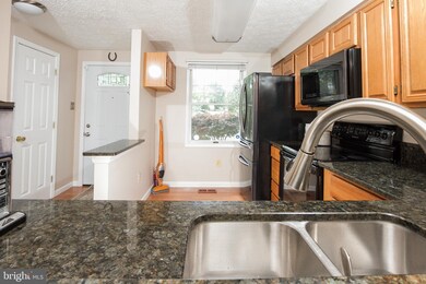 19104 Willow Spring Dr, Germantown, MD 20874 - photo 5