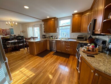 600 Trapelo Rd unit 6, Waltham, MA 02452 - photo 3