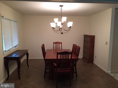 112 Smugglers Ct, Manahawkin, NJ 08050 - photo 2