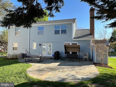 20501 Watkins Meadow Dr, Germantown, MD 20876 - photo 3