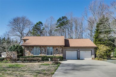 2004 Harvell St, Asheboro, NC 27205 - photo 3