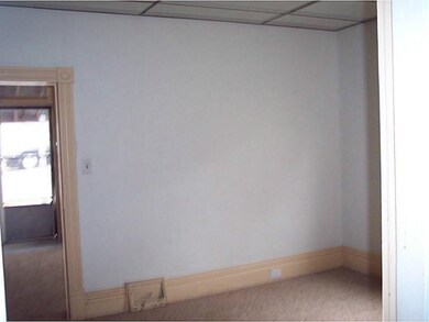Living Room. apt 3