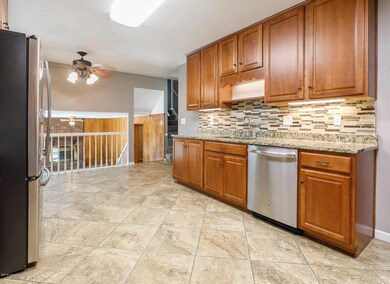 3109 Auburn Cir, Louisville, KY 40299 - photo 7