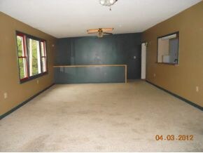 130 E Highland Rd, Johnson City, TN 37601 - photo 2