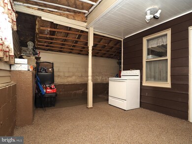 28 E 2nd St, Lehighton, PA 18235 - photo 4