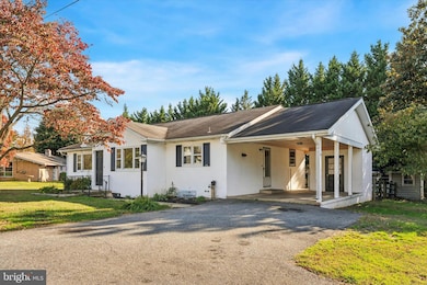 110 N Meadow Dr, Townsend, DE 19734 - photo 2